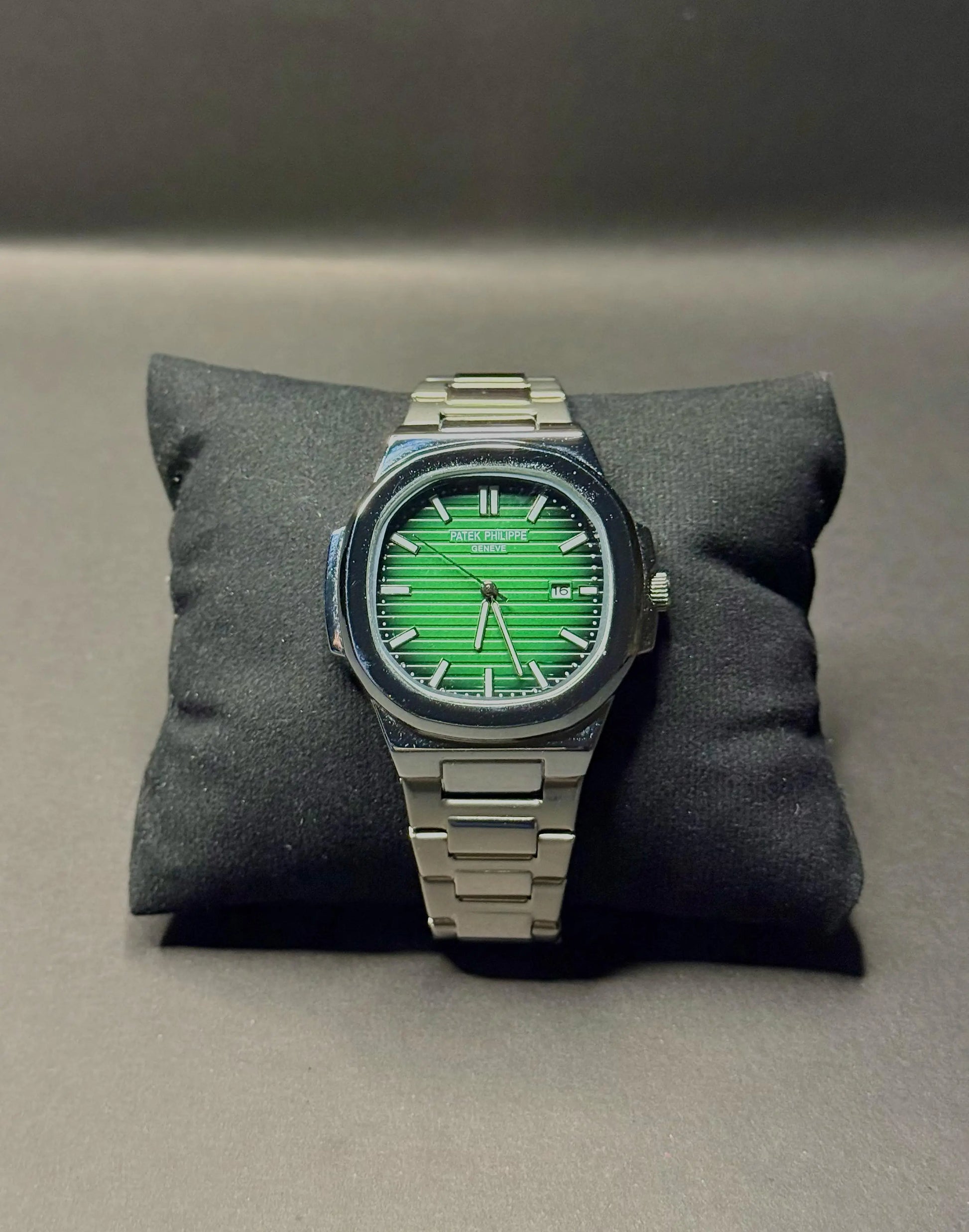 Patek Philippe NAUTILUS Green Dial Stainless Steel Buy Luxury