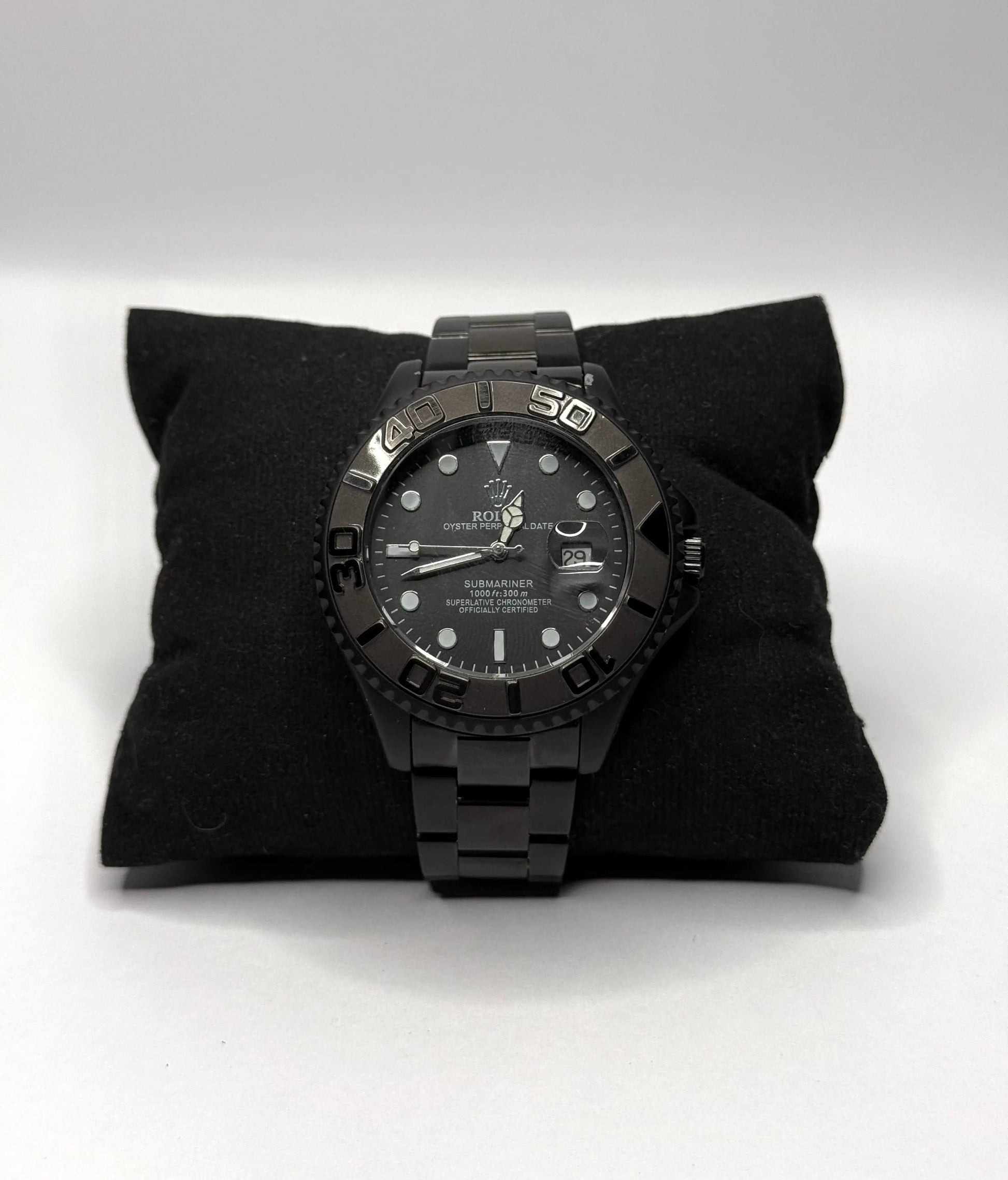 Rolex Submariner 41mm | Black DLC Stainless steel bracelet | Black dial | Men's Watch Buy Luxury